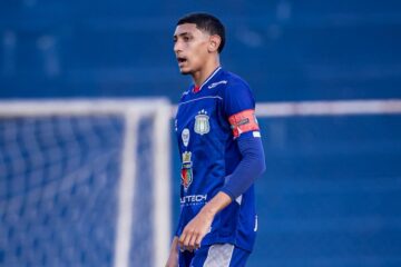 Henrico Jabour: zagueiro itabirano firma primeiro contrato profissional e projeta desafios no futebol