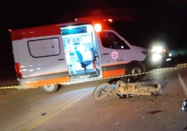 Cavalo solto na MG-129 provoca acidente e deixa motociclista morto em Itabira