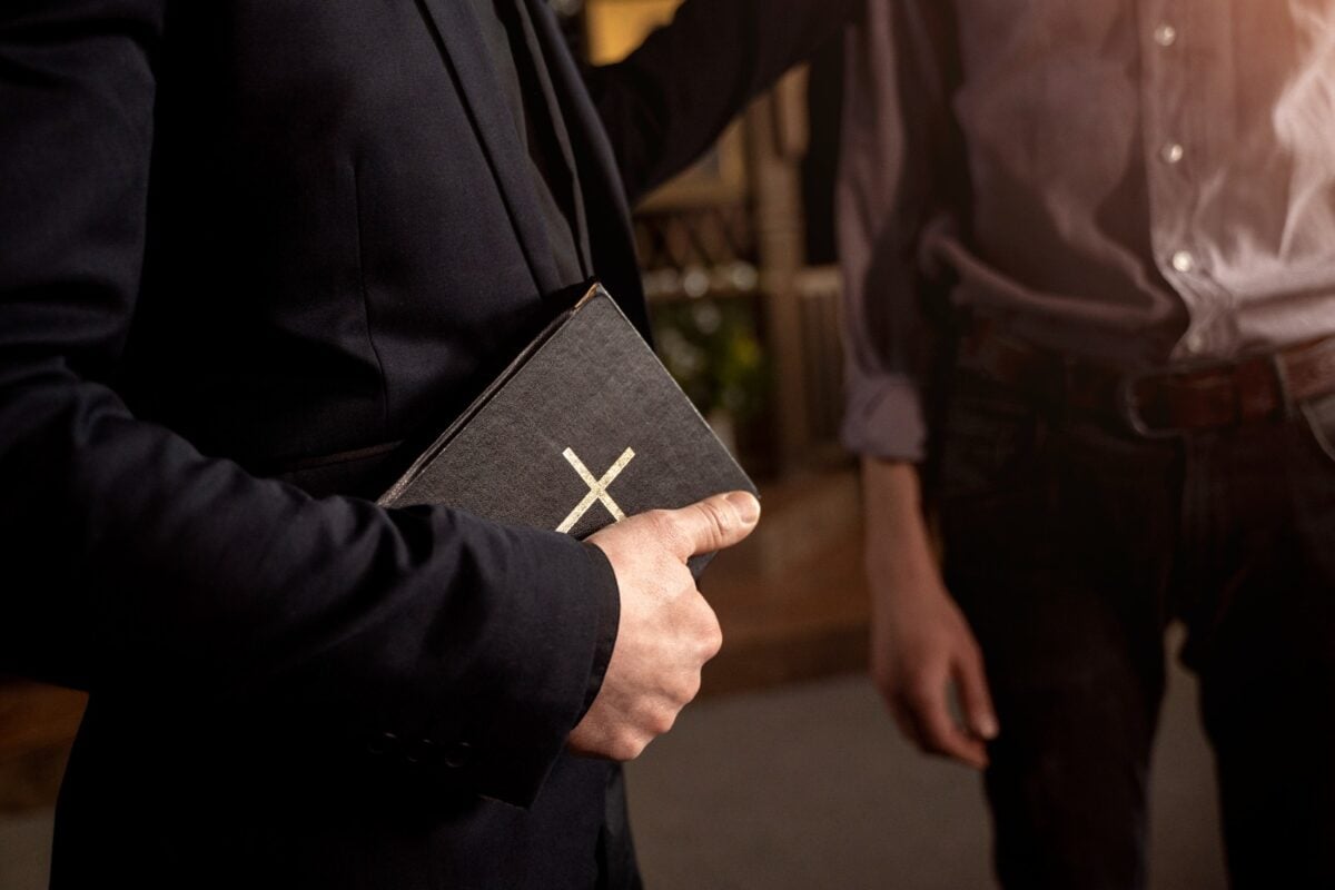 Pastor obrigado a fazer vasectomia deve receber R$95 mil de indenização em BH