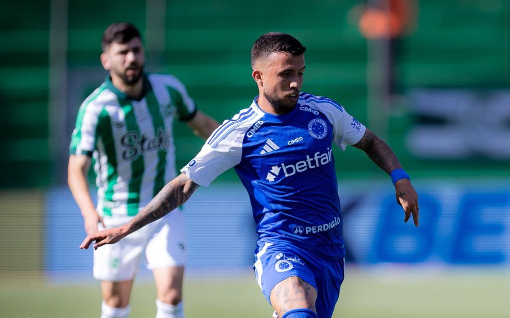 Cruzeiro empata com o Juventude em jogo turbulento e adia chance de confirmar vaga direta na Libertadores