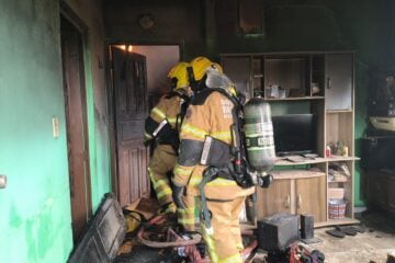 Itabira: incêndio atinge residência no Água Fresca e mobiliza Corpo de Bombeiros
