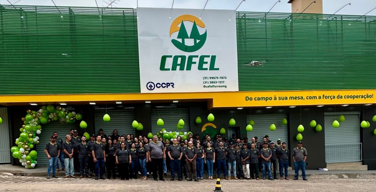 Cooperativa Agropecuária de Ferros inaugura supermercado com estrutura referência para toda a região