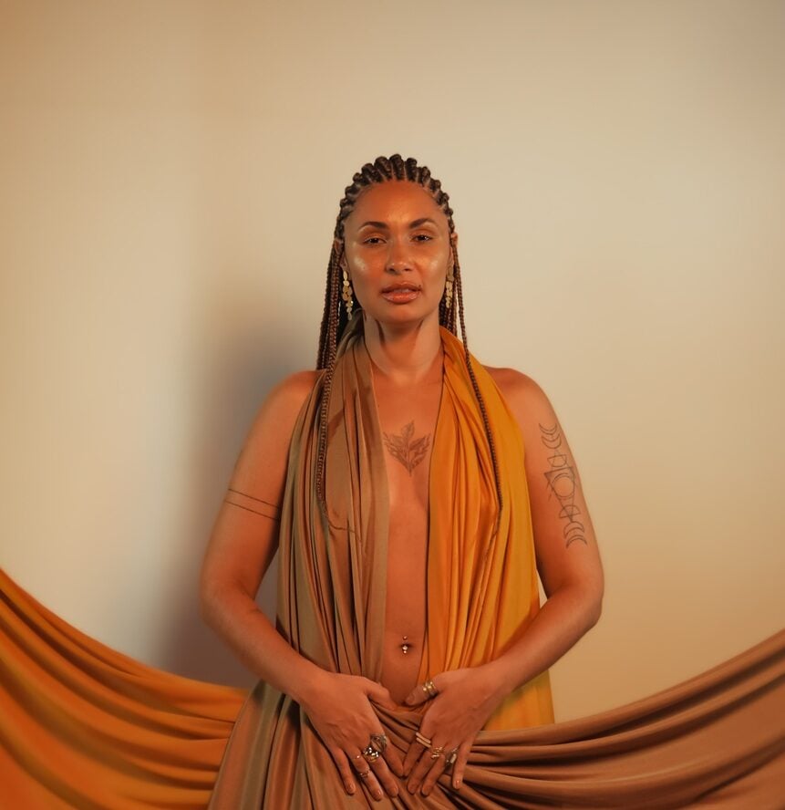 Música: Maíra Baldaia lança o álbum “OBÍ 2.0” nesta quinta-feira (6)