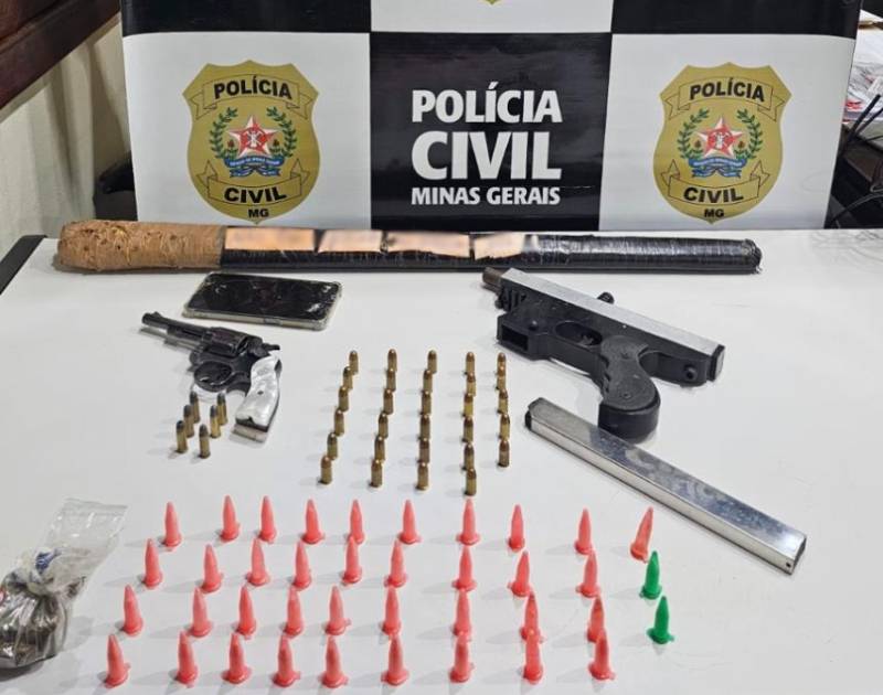 Polícia Civil apreende submetralhadora artesanal, revólver e drogas em operação na região central do estado de Minas