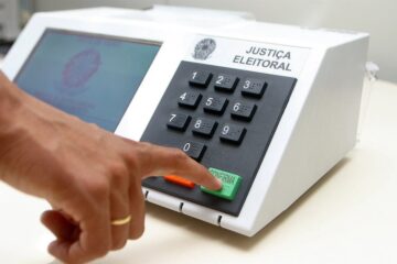 STF julga possibilidade de candidatos sem filiação partidária disputarem eleição