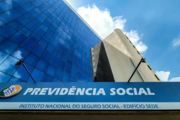 Quem vai se aposentar em 2026 precisa ficar atento às novas regras da Previdência