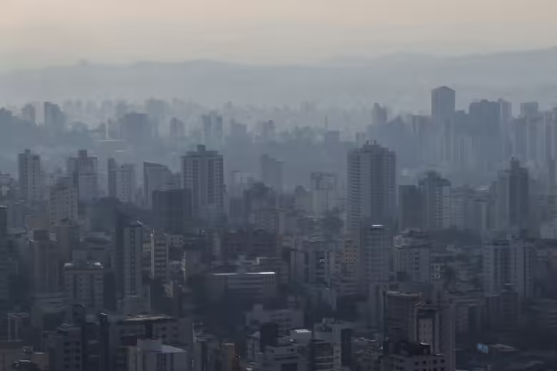 Tempo firme e baixa umidade do ar marcam o início da semana em Minas Gerais