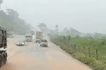 BR-381 em Sabará registra novo alagamento; é pelo menos o terceiro incidente em 15 dias