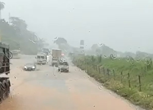 BR-381 em Sabará registra novo alagamento; é pelo menos o terceiro incidente em 15 dias
