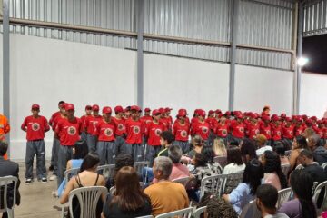 Crianças e adolescentes se formam  no Projeto Bombeiro Mirim de João Monlevade