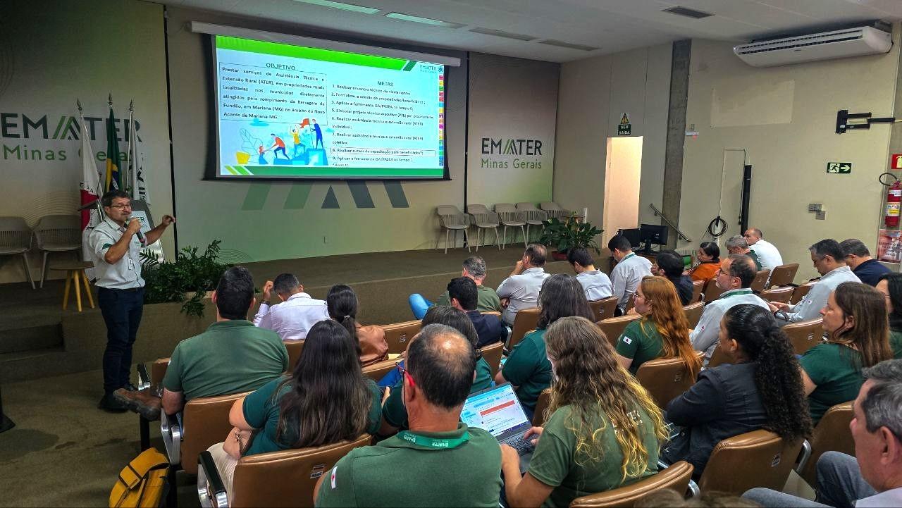 Emater-MG define ações de recuperação das propriedades rurais atingidas pelo rompimento da barragem de Mariana