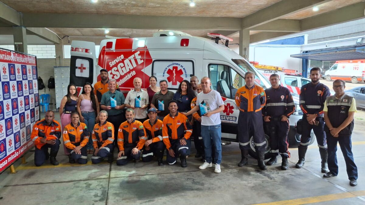 Prefeitura de João Monlevade entrega ambulância zero km ao Sevor 