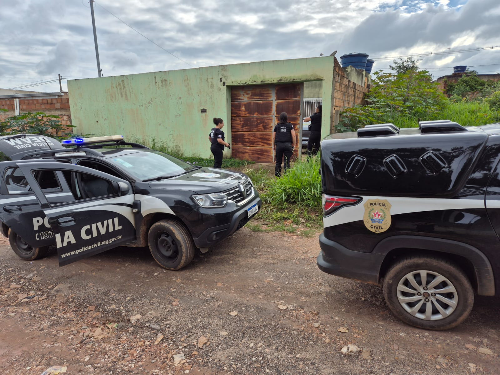 Homem é preso após manter mulher em cárcere, tentar estupro e ser flagrado com animais maltratados