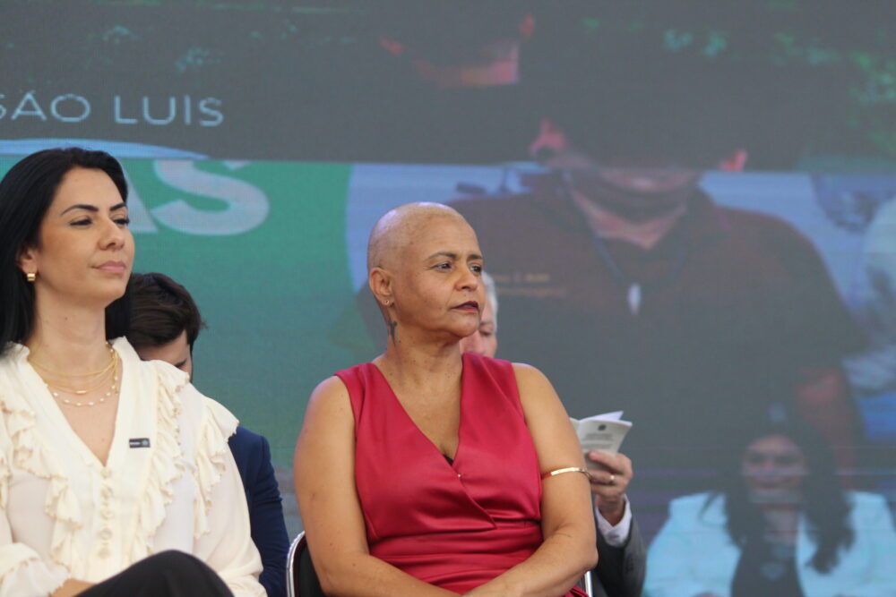 "Hoje é um dia memorável para Itabira e região", diz Fabiana Machado na inauguração da radioterapia do HNSD