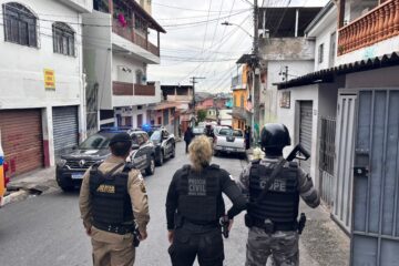 Operação mira facções e cumpre mandados em aglomerados de Belo Horizonte