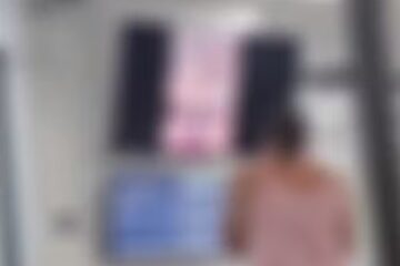 Filme pornográfico é exibido em TV da recepção do Hospital Margarida, em João Monlevade, e caso é investigado