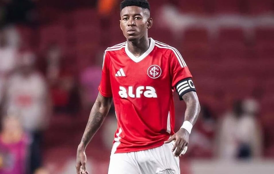 Flamengo supera a concorrência do Cruzeiro e encaminha contratação do zagueiro Vitão