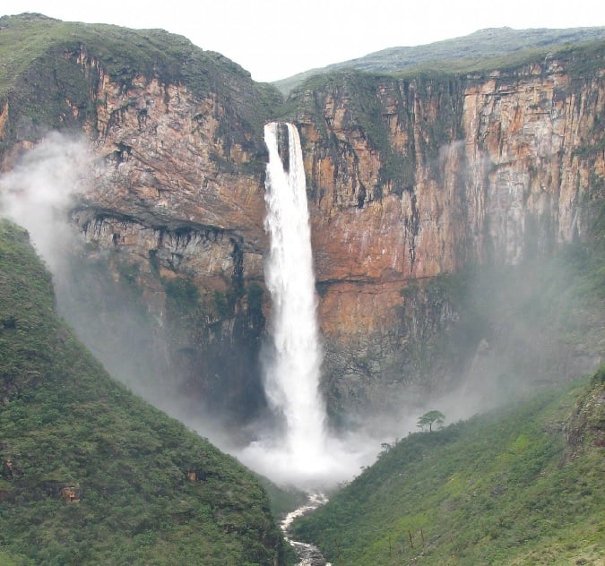 Ministério Público firma TAC para reabrir Cachoeira do Tabuleiro, em Conceição do Mato Dentro
