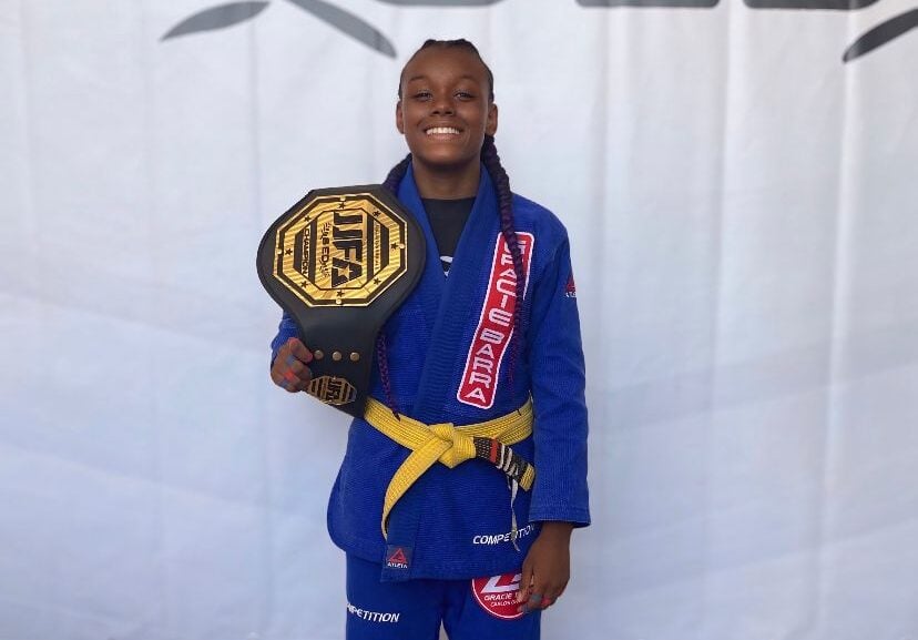 Jiu-jitsu: novaerense Juju Emiliano encerra 2025 conquistando cinturão no JJFA