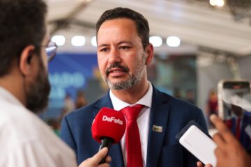 Diretor do HNSD e bispo destacam sobre o funcionamento e o impacto social da radioterapia em Itabira