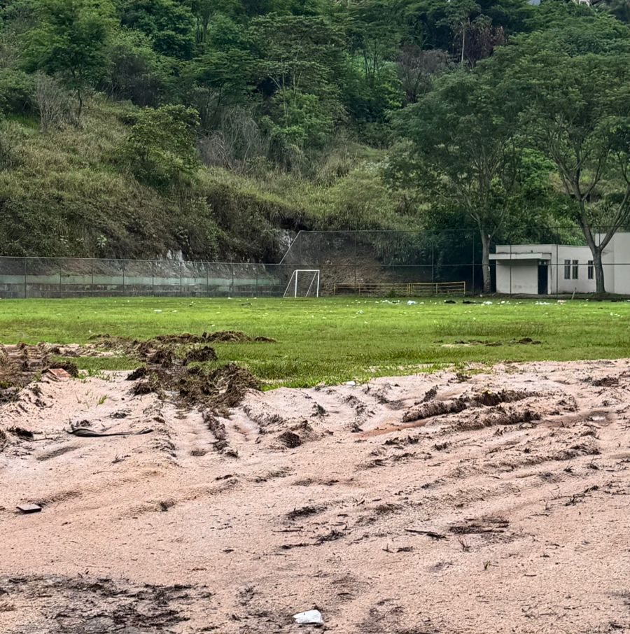 Visita de Lula passou, mas a sujeira ficou no campo do Ivipa