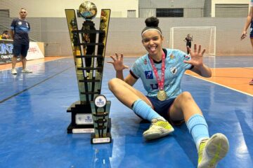 Do futebol entre os homens ao protagonismo no futsal paranaense: itabirana supera barreiras em busca do sonho de ser atleta