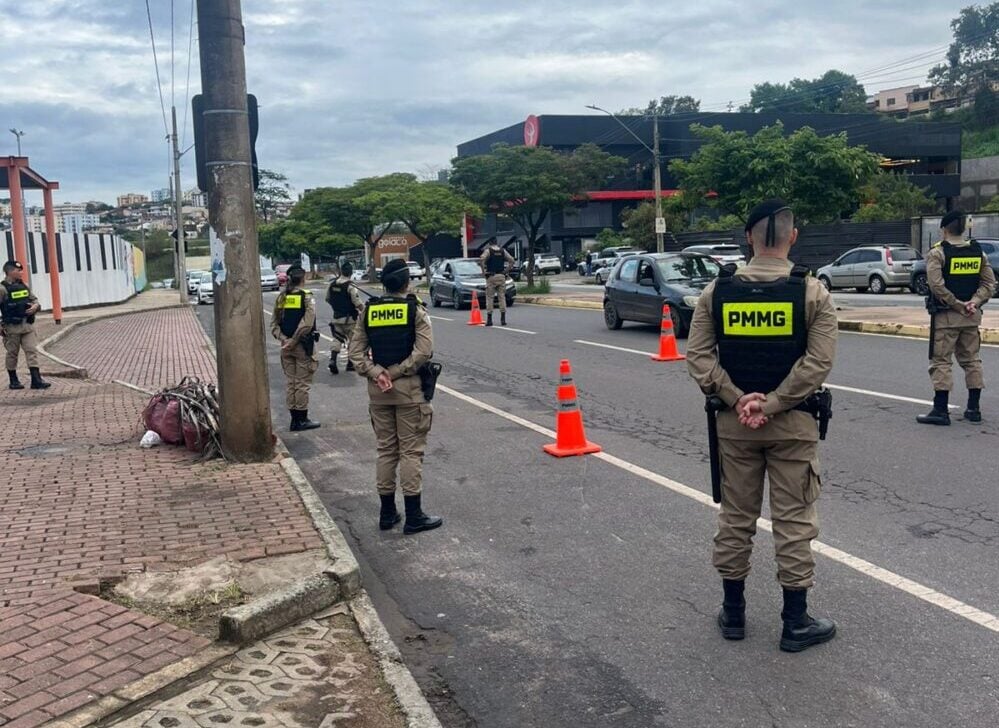 Polícia Militar realiza operação “Cavalo de Aço” em Itabira para coibir manobras perigosas no trânsito