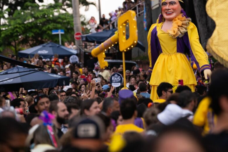 Blocos tomam as ruas de Itabira no terceiro dia do pré-Carnaval; confira a programação