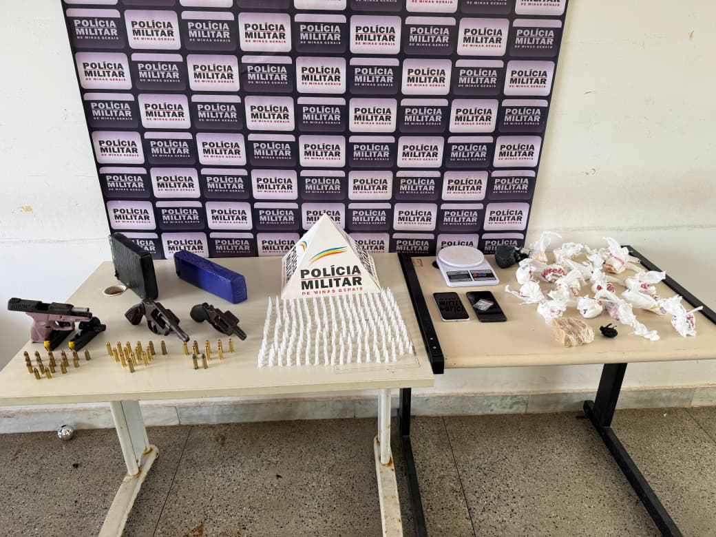 Homem é preso com drogas e armas de uso restrito durante operação da PM em Itabira