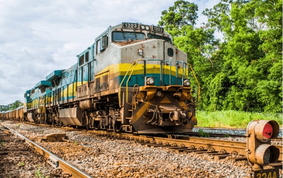 Homem morre após ser atropelado por trem de passageiros da Vale em Aimorés