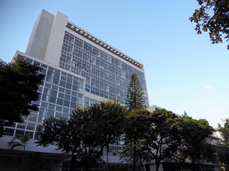 UEMG registra quase 49 mil inscrições e alcança marca histórica no vestibular presencial