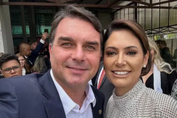Flávio diz ter pedido desculpas a Michelle Bolsonaro, que mantém crítica à aliança com Ciro
