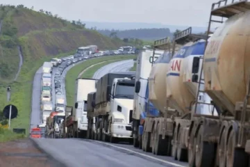 Grupo de caminhoneiros planeja paralisação, mas movimento não tem unanimidade entre lideranças