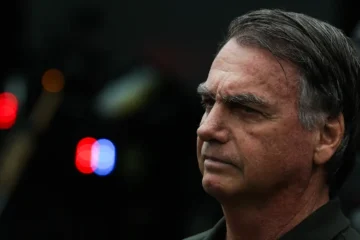 Após queda, Bolsonaro passará por nova avaliação médica no hospital DF Star