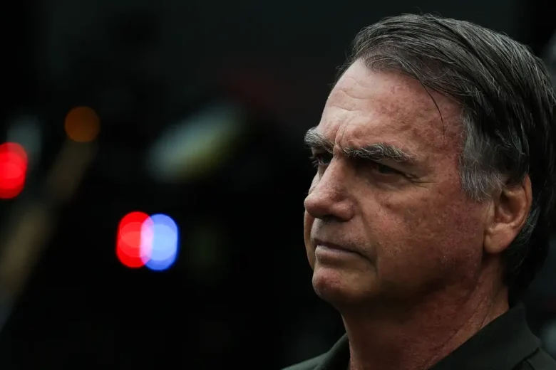 Após queda, Bolsonaro passará por nova avaliação médica no hospital DF Star
