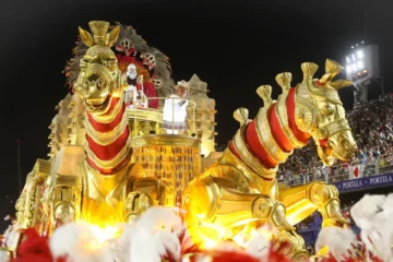Maioria dos mineiros passará o carnaval em sua própria cidade, segundo pesquisa da FCDL-MG