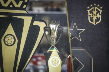 CBF confirma horário da Supercopa, entre Flamengo e Corinthians, no Mané Garrincha