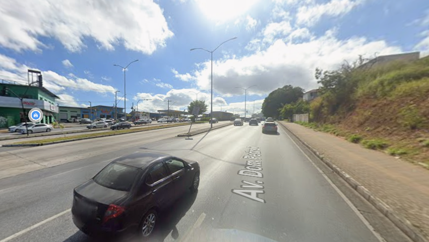 Racha em avenida de BH termina com cinco feridos e motorista preso por embriaguez