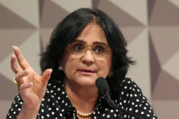 Senadora Damares Alves divulga igrejas e pastores investigados na CPMI do INSS após cobrança de Malafaia