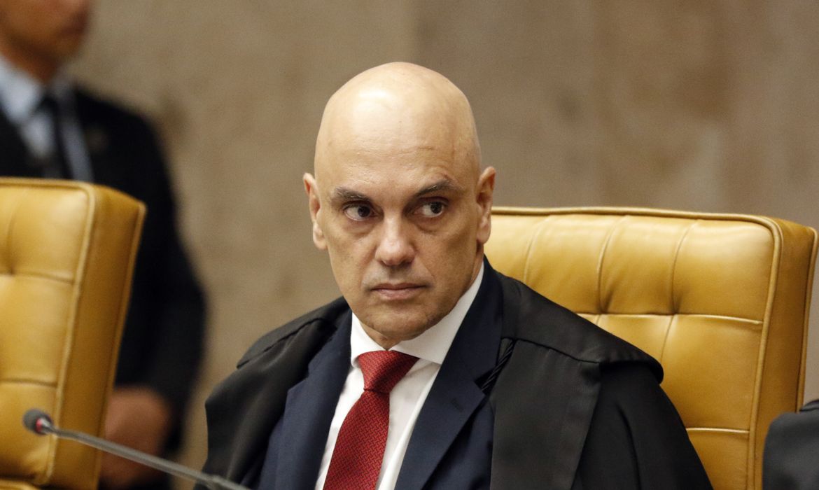 Financial Times diz que EUA avaliam novas sanções a Moraes em meio a tensões diplomáticas