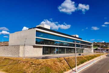 Conheça a nova sede da Prefeitura de São Gonçalo do Rio Abaixo