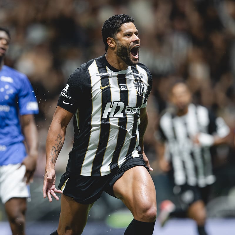 Atlético vence o clássico de virada; Hulk e Bernard decidem