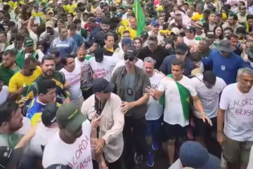 Caminhada de Nikolas Ferreira chega a Brasília realiza ato crítico ao governo