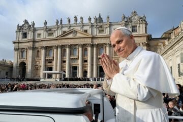Papa pede paz entre nações “ensanguentadas por conflitos e miséria”