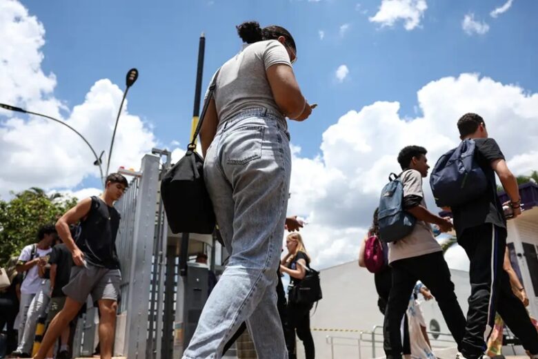 Enem 2025: Inep divulga notas individuais nesta sexta-feira