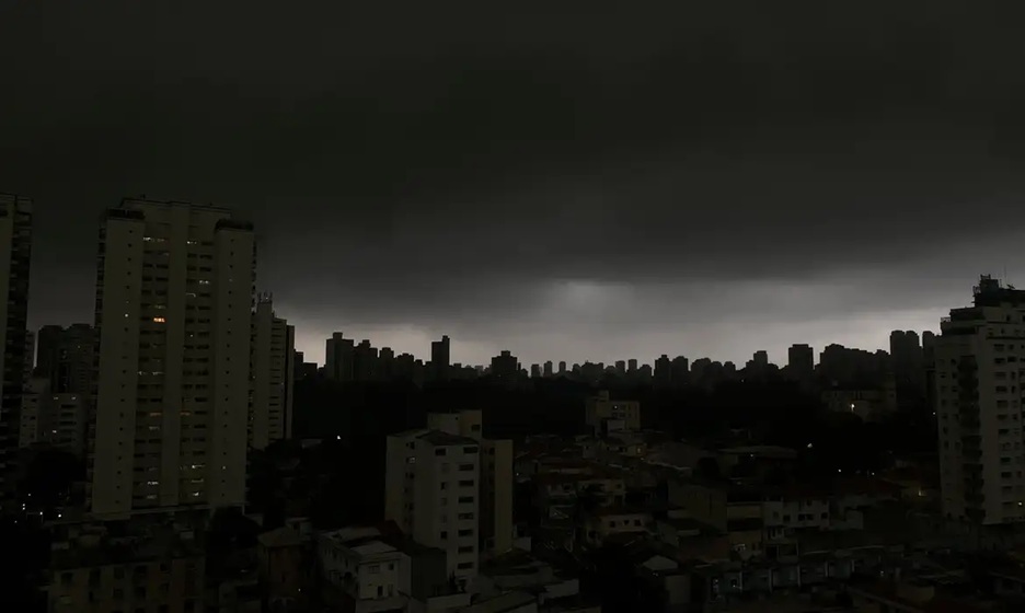 Inmet alerta para ocorrência de ciclone que deve atingir São Paulo, Rio de Janeiro e Minas Gerais a partir de sexta-feira