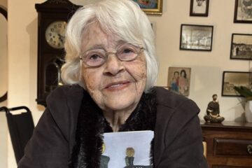 Após queda e fraturas, escritora Adélia Prado tem melhora de saúde