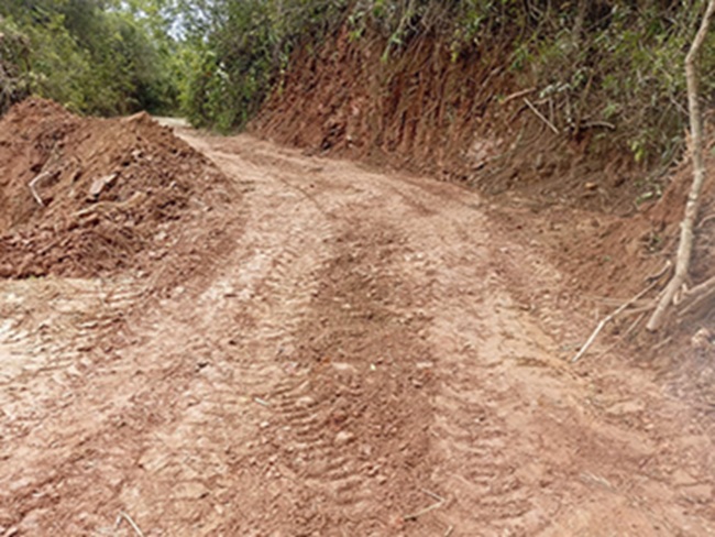 MG-235 é liberada após erosão entre Serra da Saudade e São Gotardo