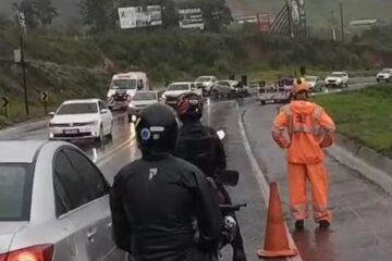 Colisão entre carro e caminhão na BR-381 deixa motorista ferido em João Monlevade
