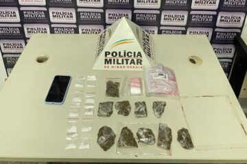 Tráfico de drogas em Itabira: dois jovens são presos em residência no bairro Machado